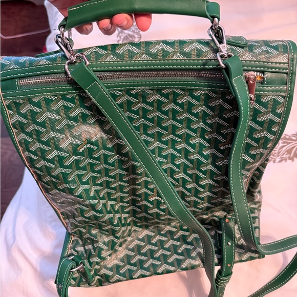 Green Patterned Backpack - Picture 3 of 8